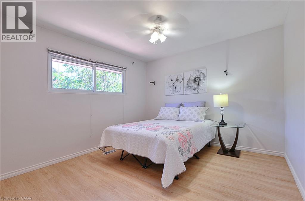 245 West 33rd Street Property Photo 12