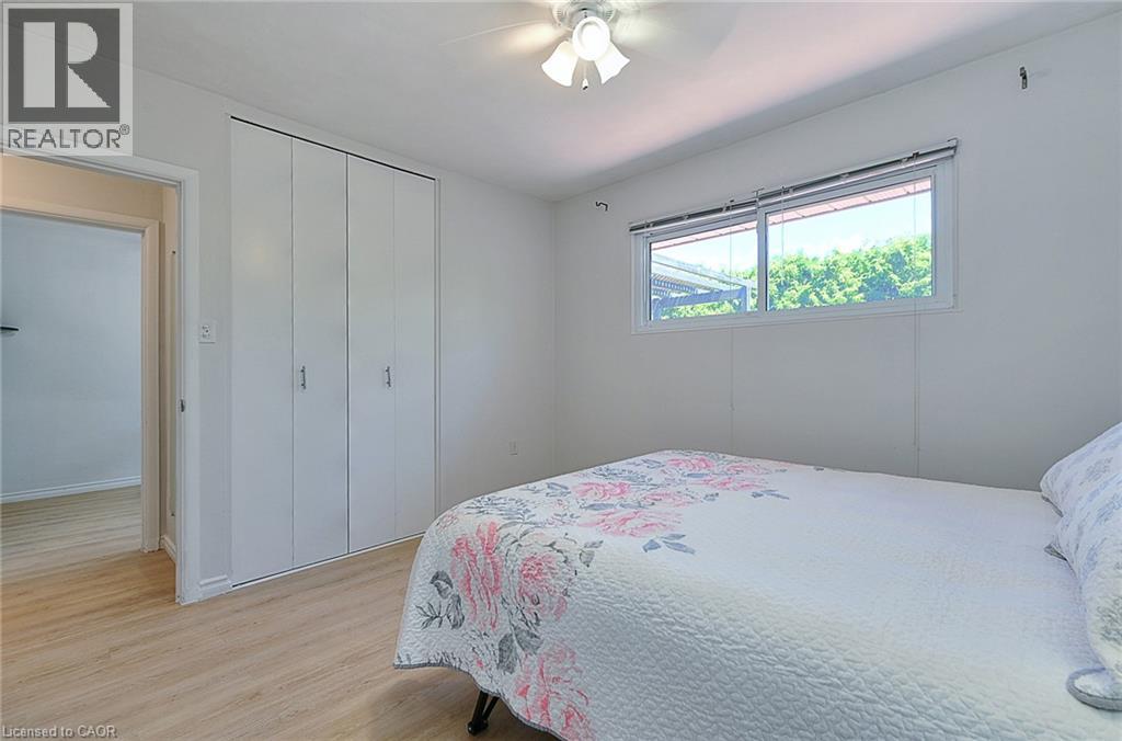 245 West 33rd Street Property Photo 13