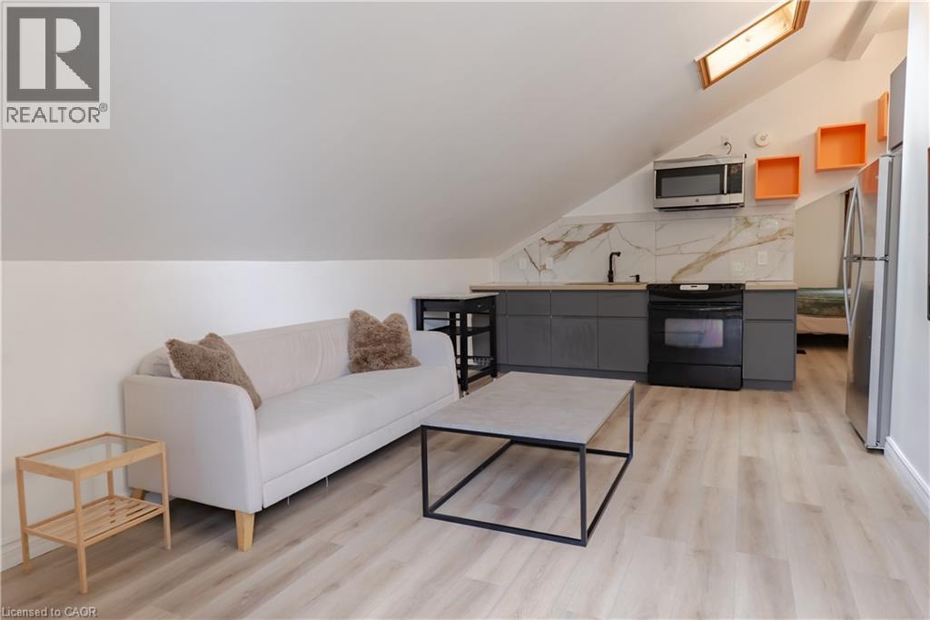 57 Rupert Court Unit# Upper Property Photo 1