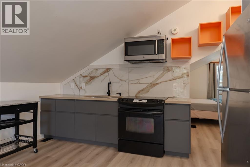 57 Rupert Court Unit# Upper Property Photo 2