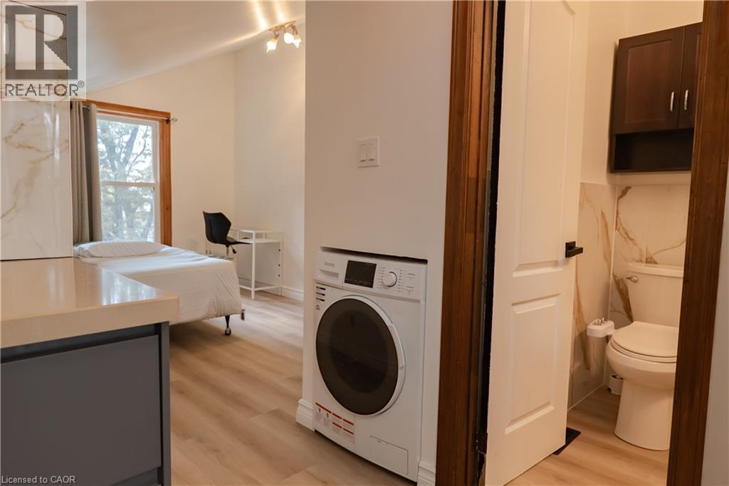 57 Rupert Court Unit# Upper Property Photo 3