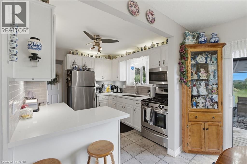 6453 Townline Road Property Photo 13