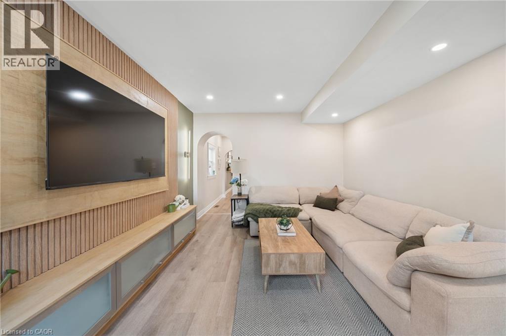 80 Sarah Street Property Photo 18