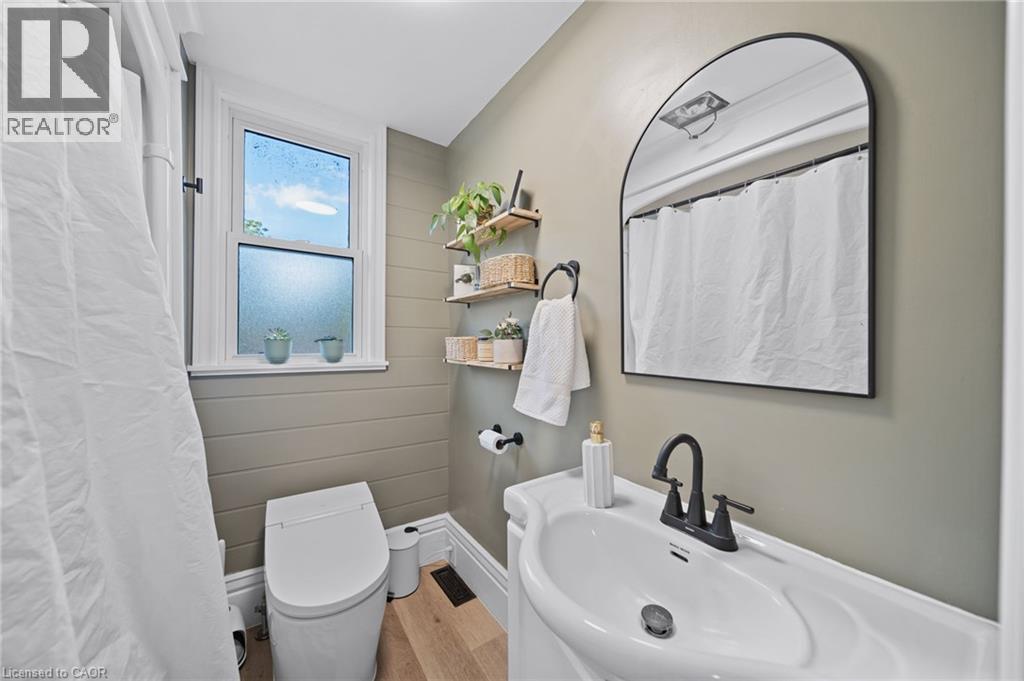 80 Sarah Street Property Photo 24