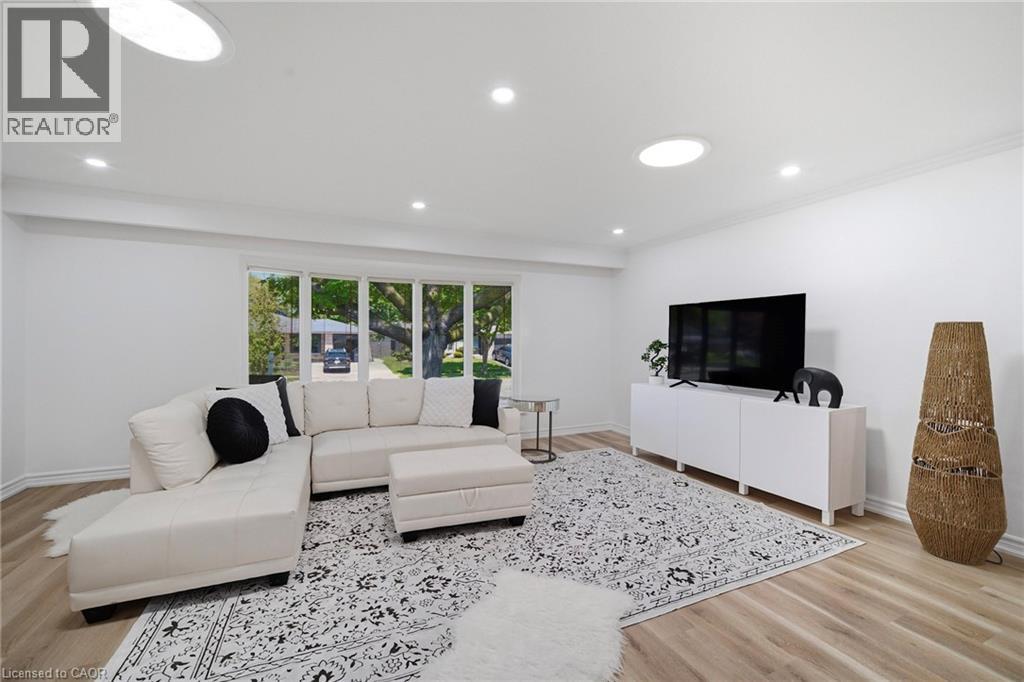 2306 Devon Road Property Photo 6