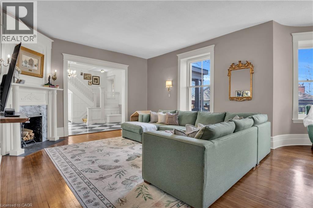 54 Bruce Street Property Photo 4