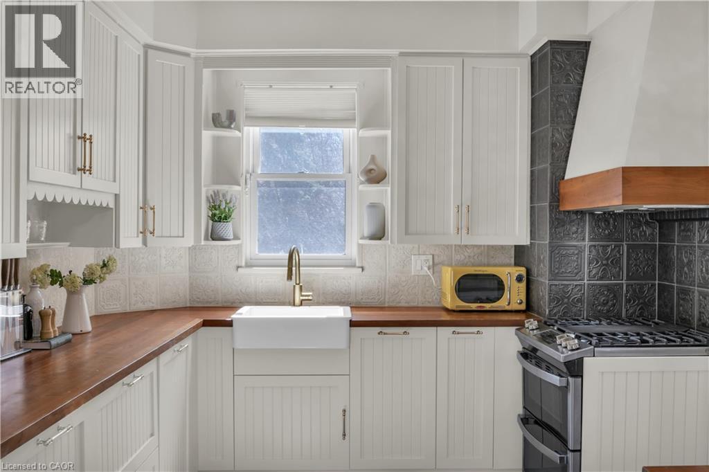 54 Bruce Street Property Photo 12