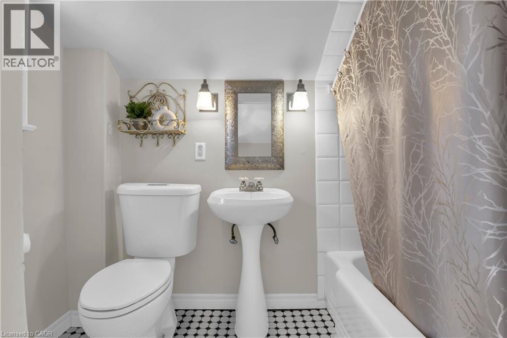 54 Bruce Street Property Photo 30