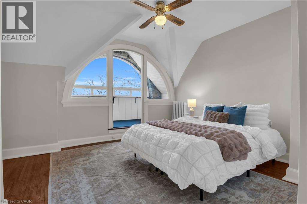 54 Bruce Street Property Photo 35