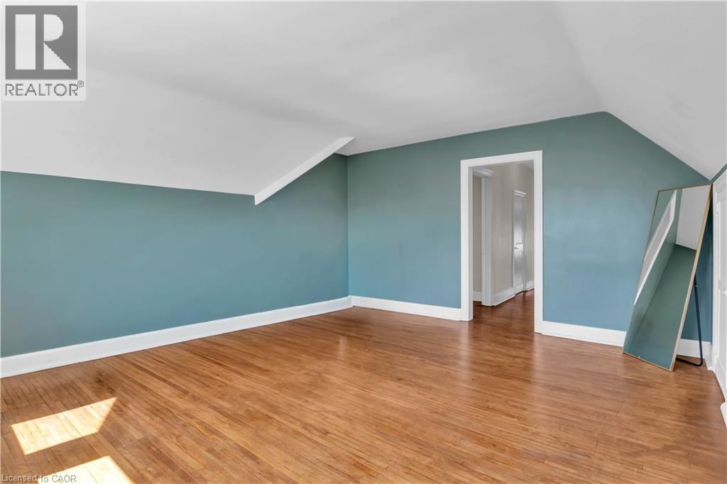 54 Bruce Street Property Photo 39
