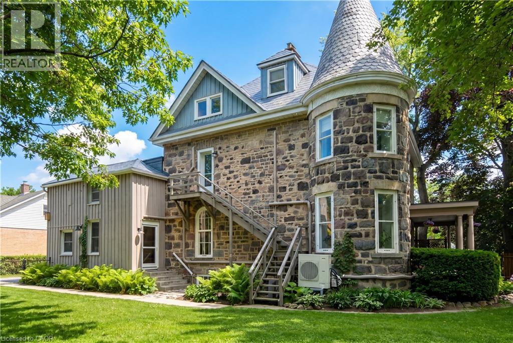 54 Bruce Street Property Photo 40