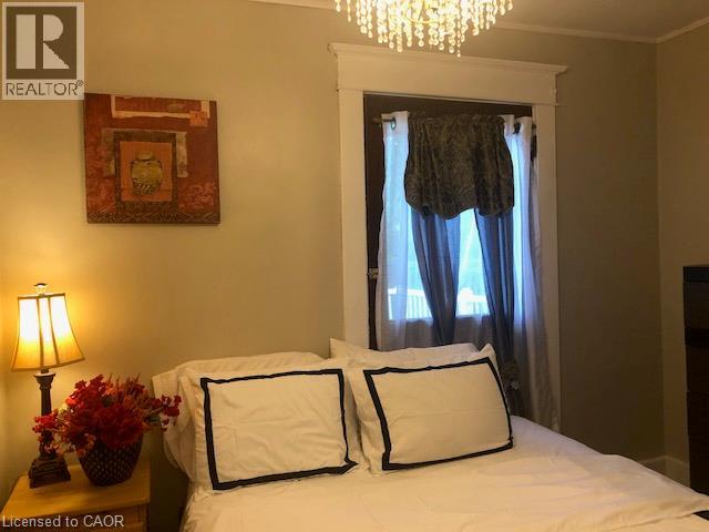 171 Owen Street Property Photo 5
