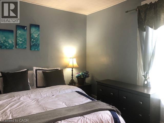 171 Owen Street Property Photo 7