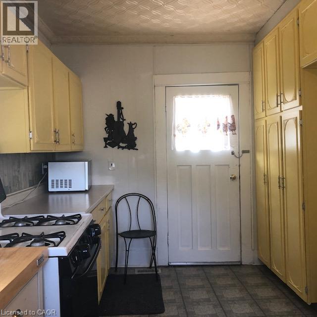 171 Owen Street Property Photo 17