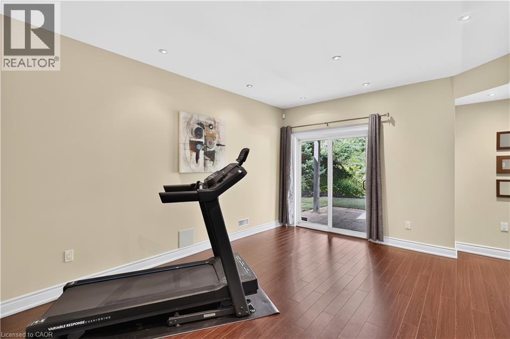 2269 Whitworth Drive Property Photo 36