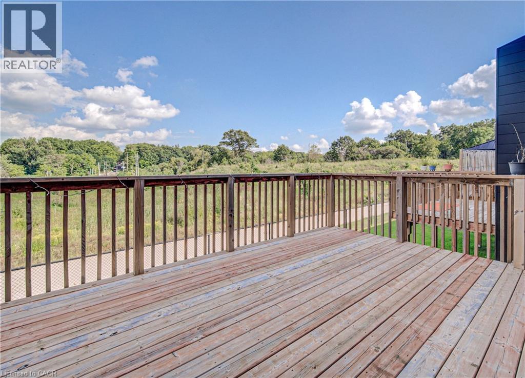 9 Queensbrook Crescent Property Photo 15