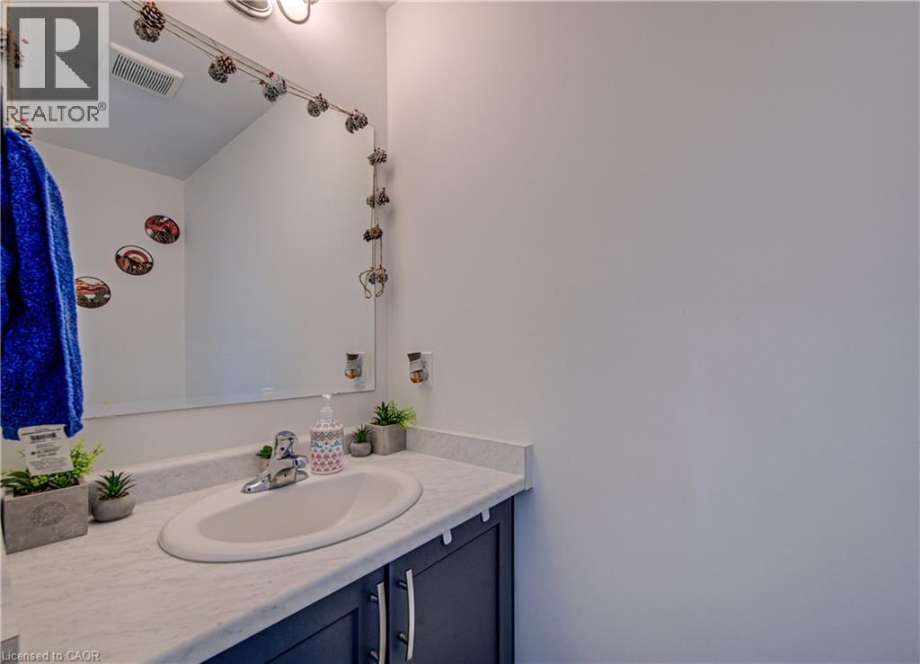 9 Queensbrook Crescent Property Photo 17