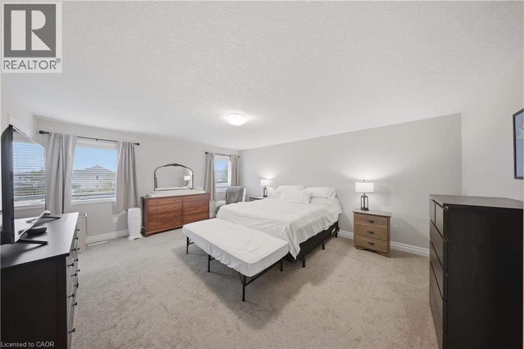 300 Hutton Street E Property Photo 21