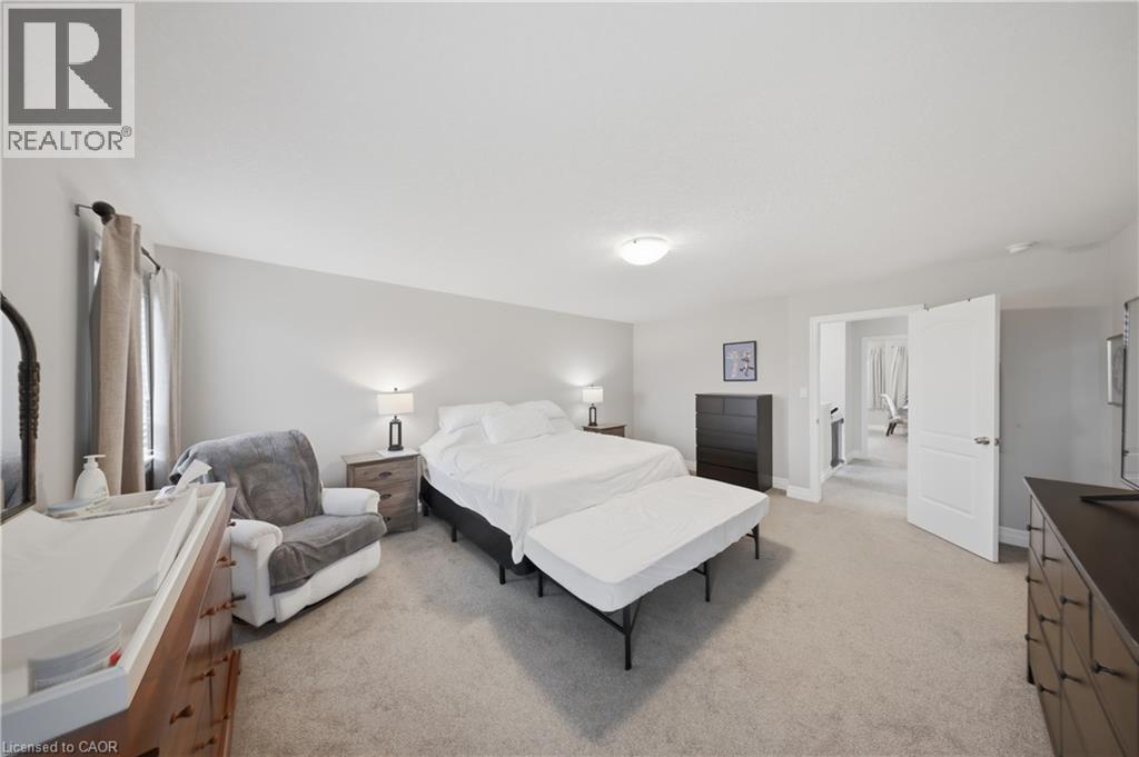 300 Hutton Street E Property Photo 26