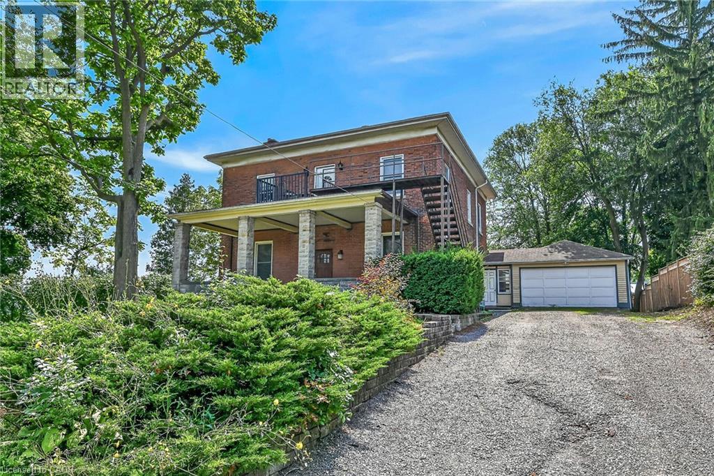 15 St David Street W Property Photo 6
