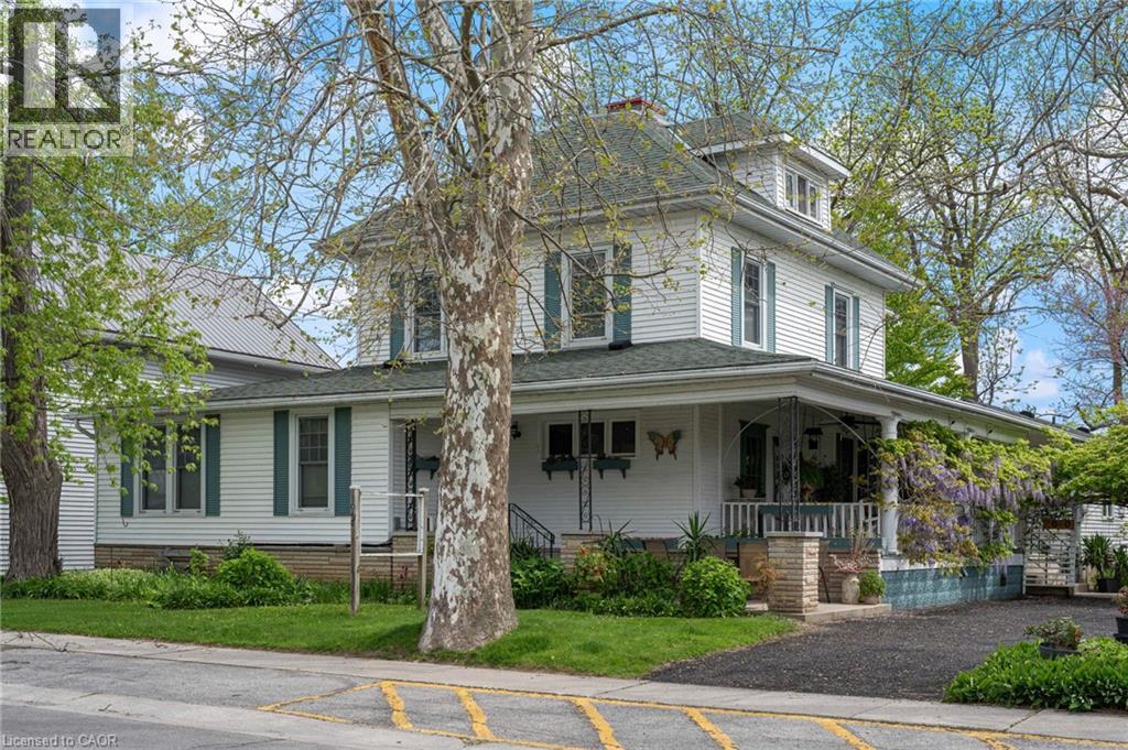 1040 Bay Street Property Photo 2