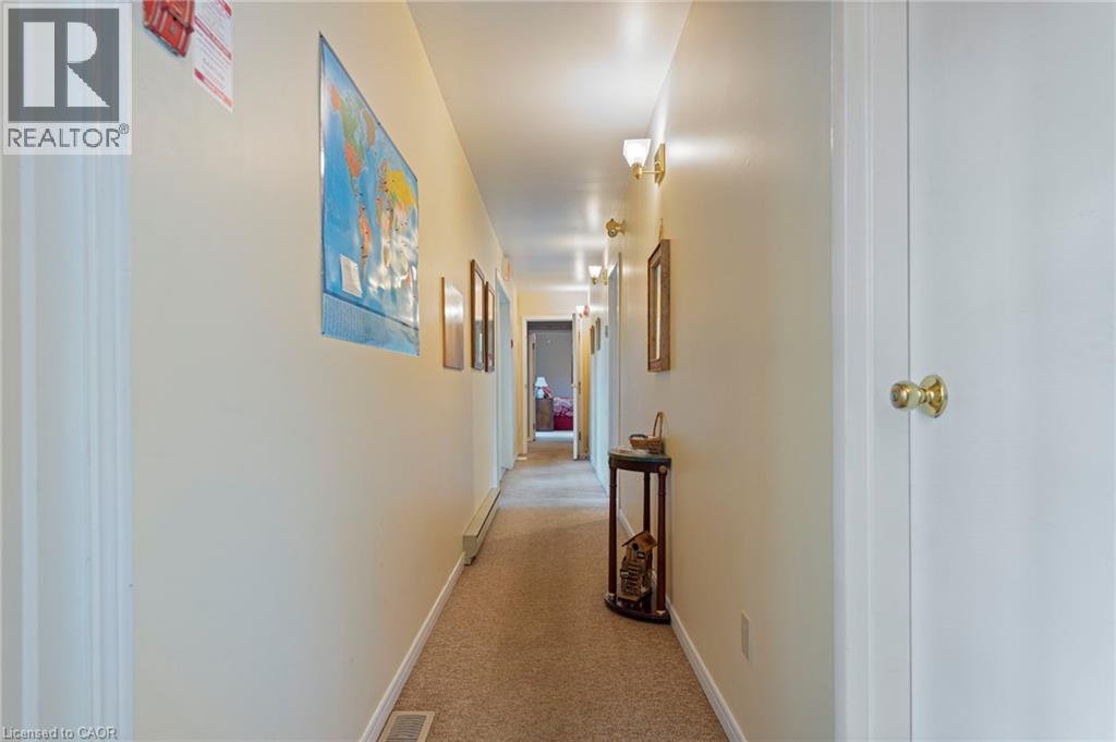1040 Bay Street Property Photo 24