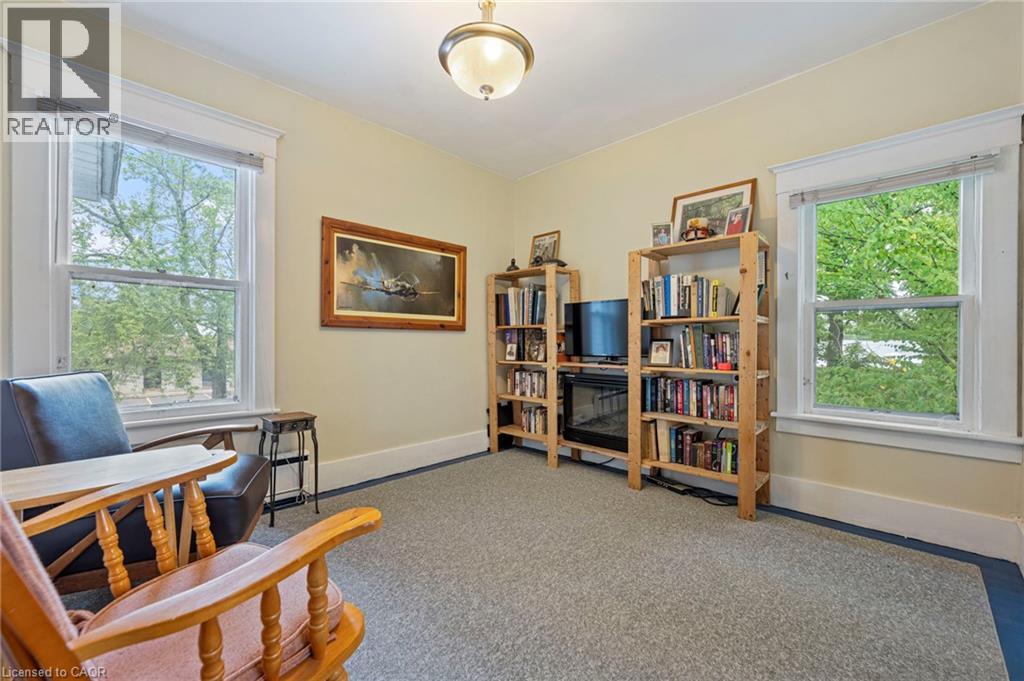 1040 Bay Street Property Photo 38