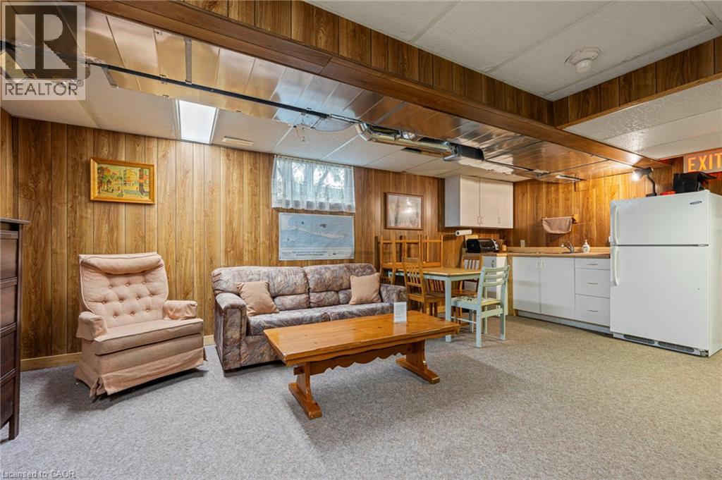 1040 Bay Street Property Photo 42