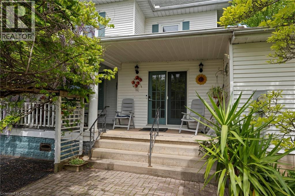 1040 Bay Street Property Photo 7