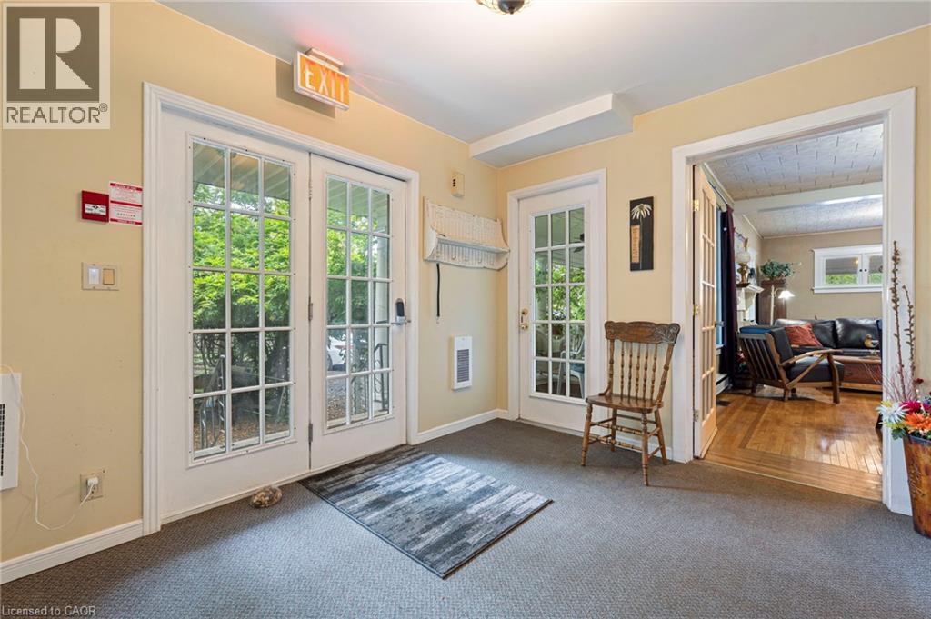 1040 Bay Street Property Photo 8