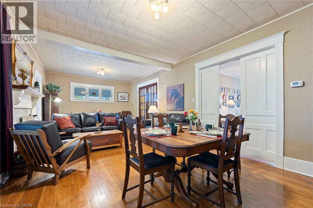 1040 Bay Street Property Photo 13