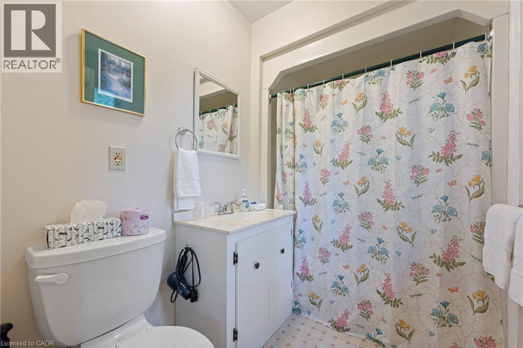 1040 Bay Street Property Photo 26