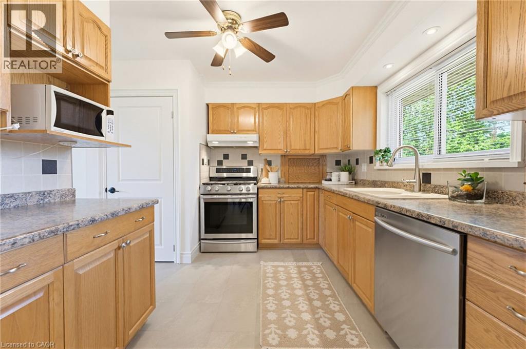 17 Broadmore Avenue Property Photo 8