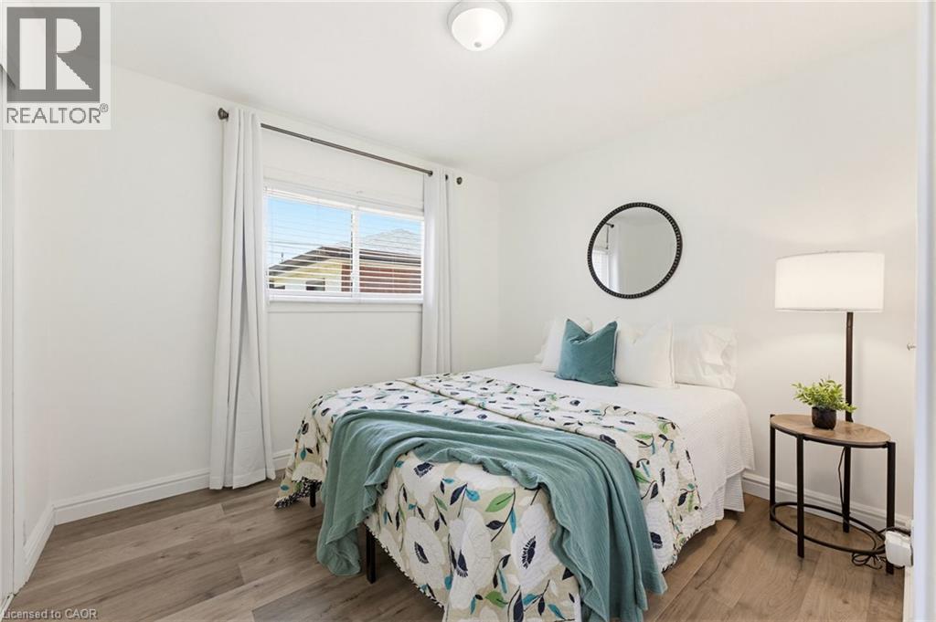 17 Broadmore Avenue Property Photo 12