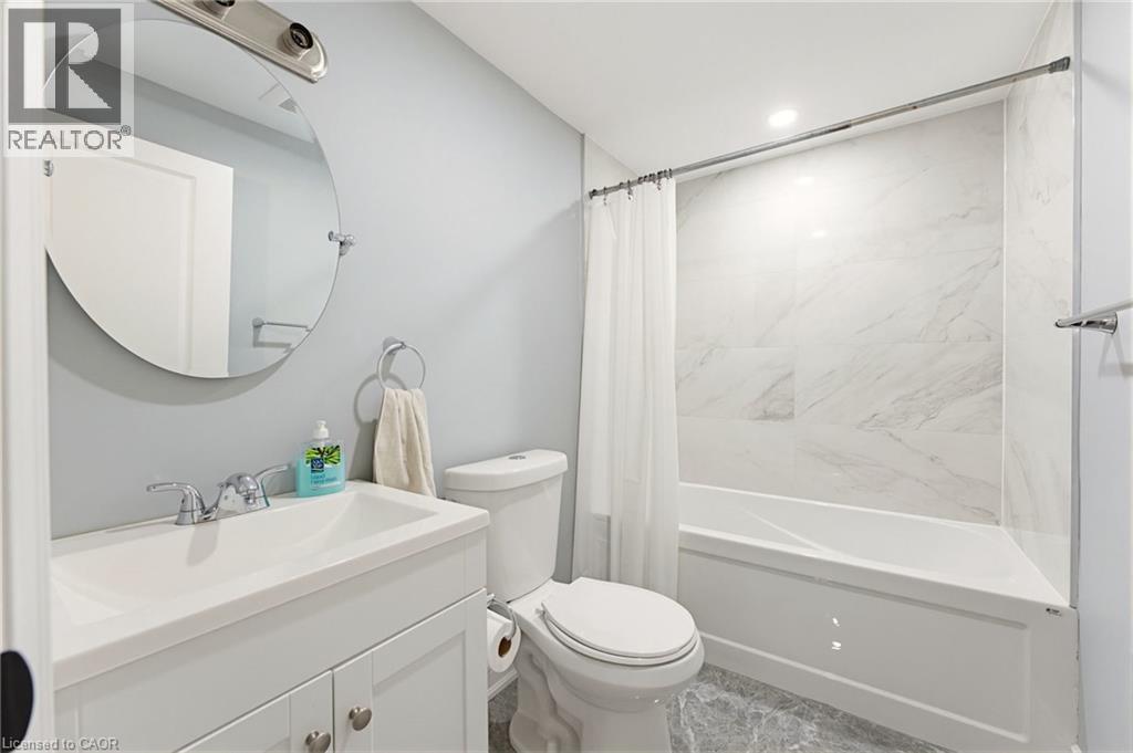 17 Broadmore Avenue Property Photo 27