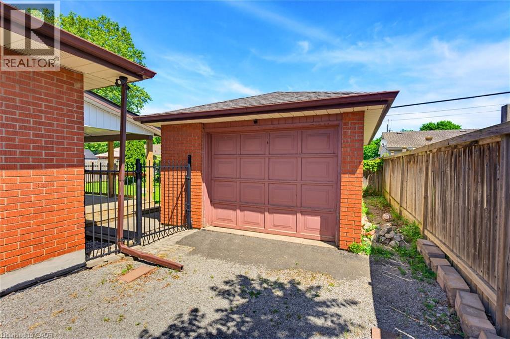 17 Broadmore Avenue Property Photo 35