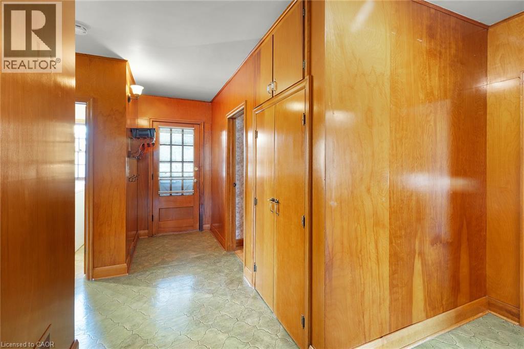 24 Pine Street Property Photo 11