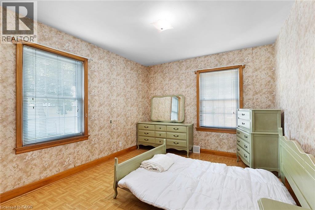 24 Pine Street Property Photo 14