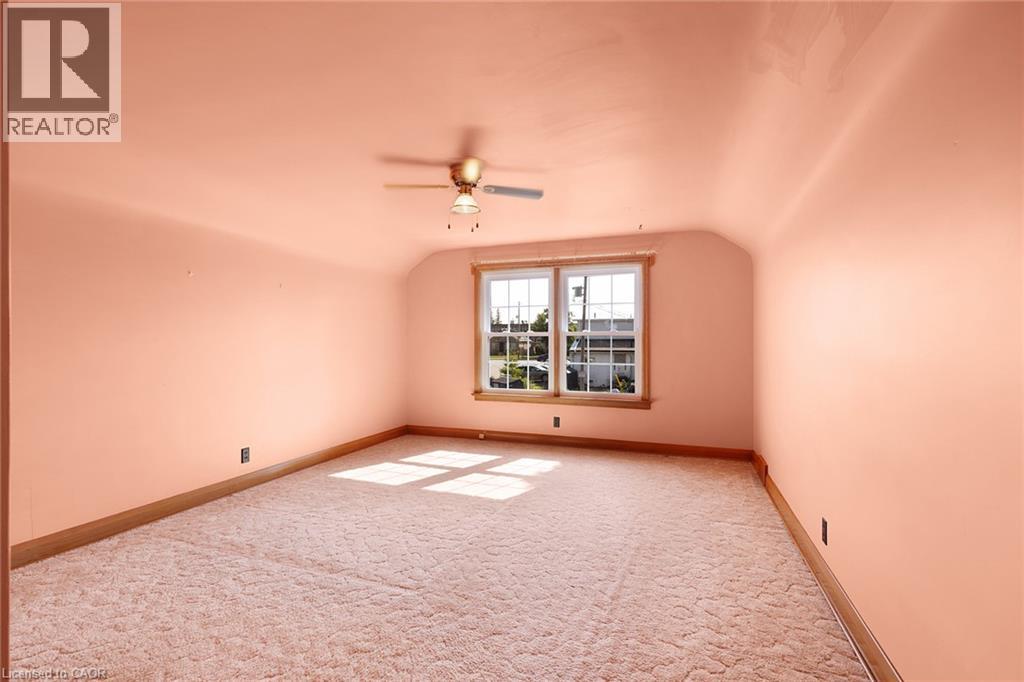 24 Pine Street Property Photo 20