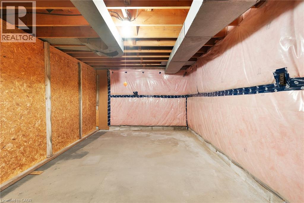 24 Pine Street Property Photo 25