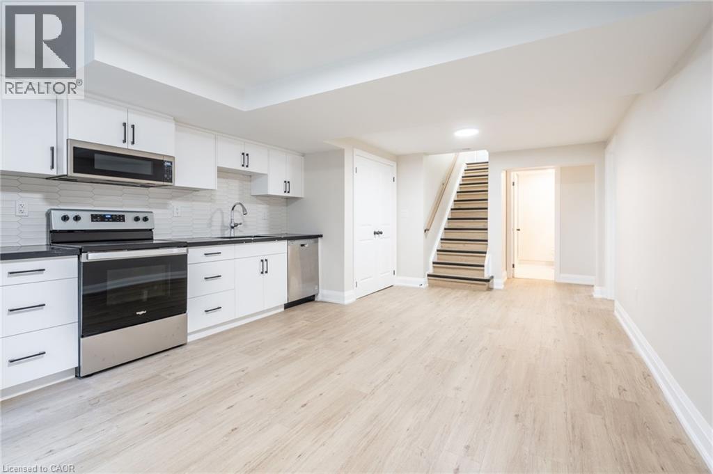 80 Irene Avenue Unit# D Property Photo 5