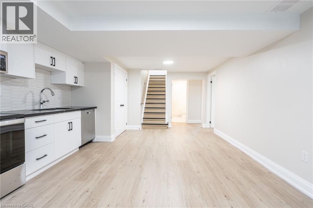 80 Irene Avenue Unit# D Property Photo 6