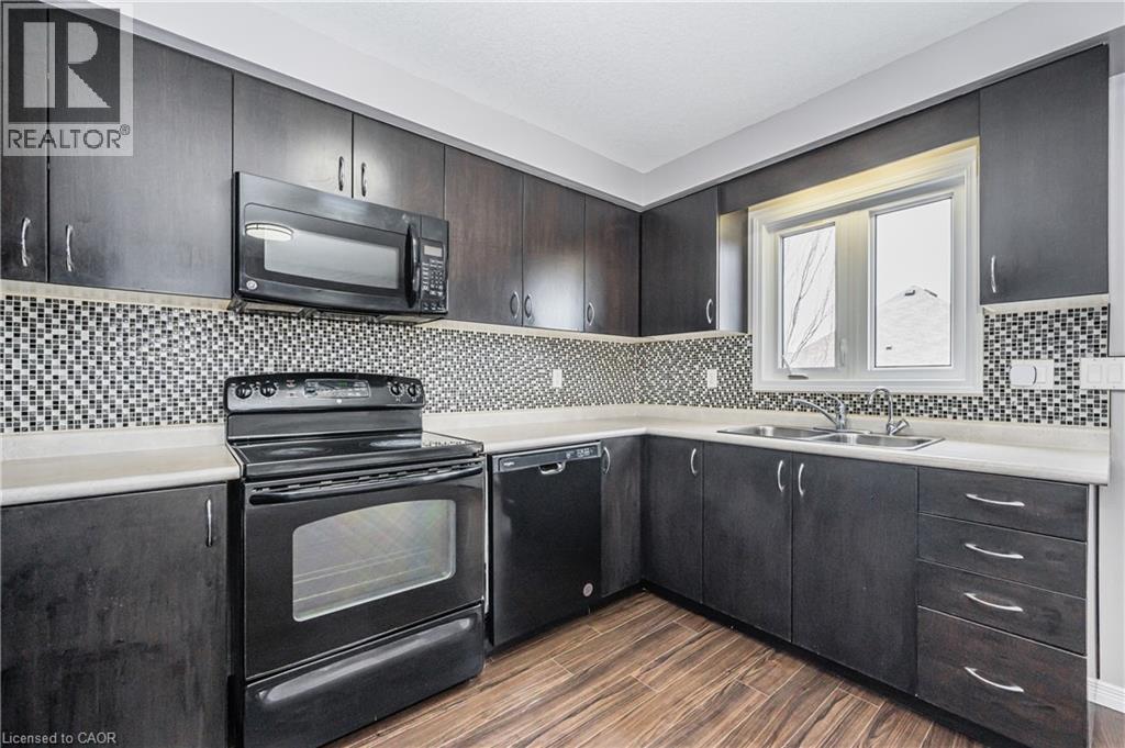 224 JESSICA Crescent Unit# B Property Photo 1
