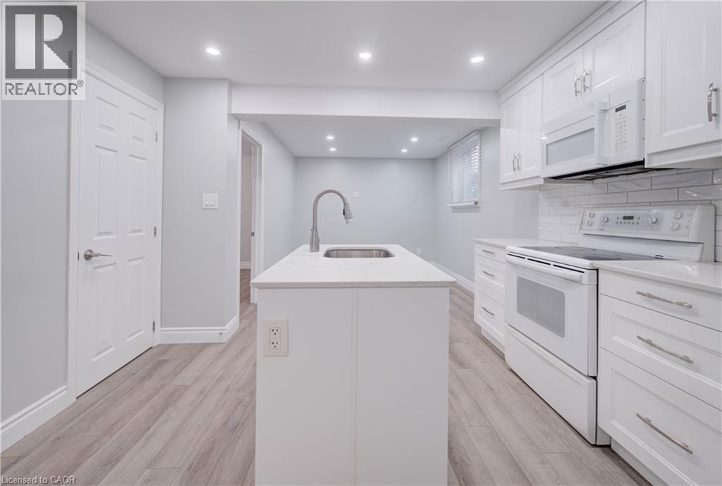 1064 Copper Leaf Crescent Property Photo 26