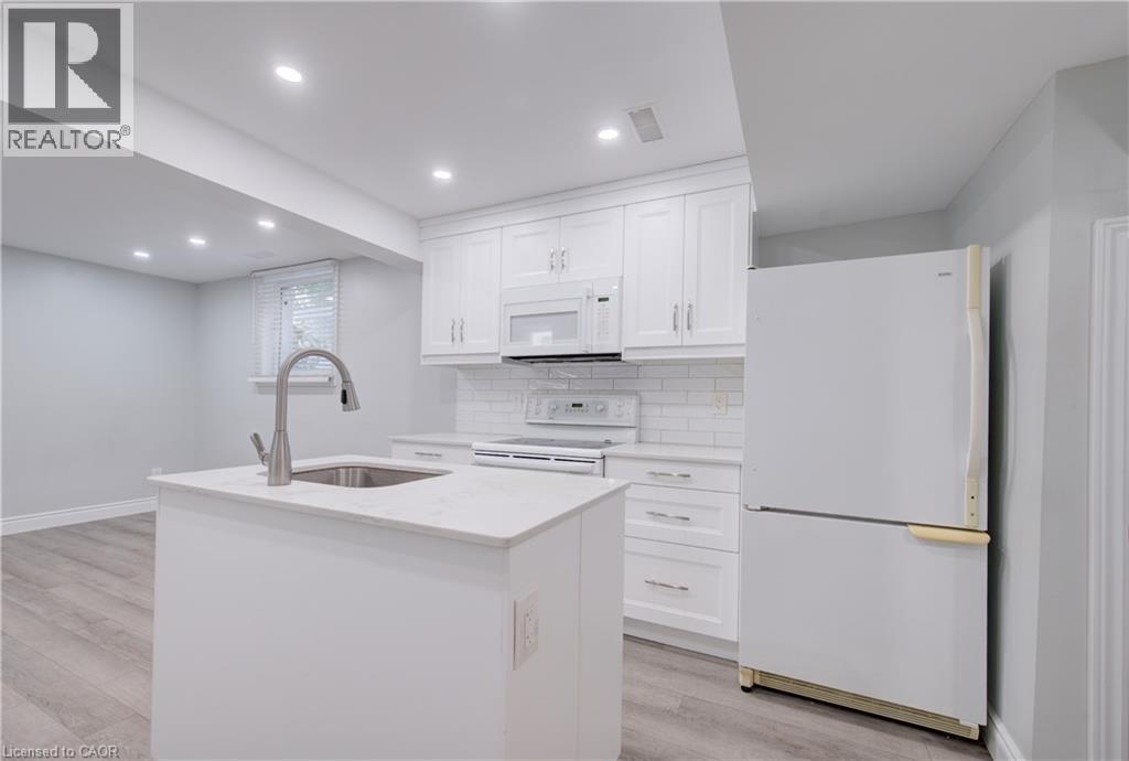 1064 Copper Leaf Crescent Property Photo 27