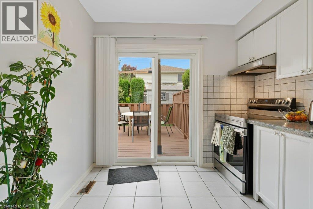 94 Dawn Crescent Property Photo 15