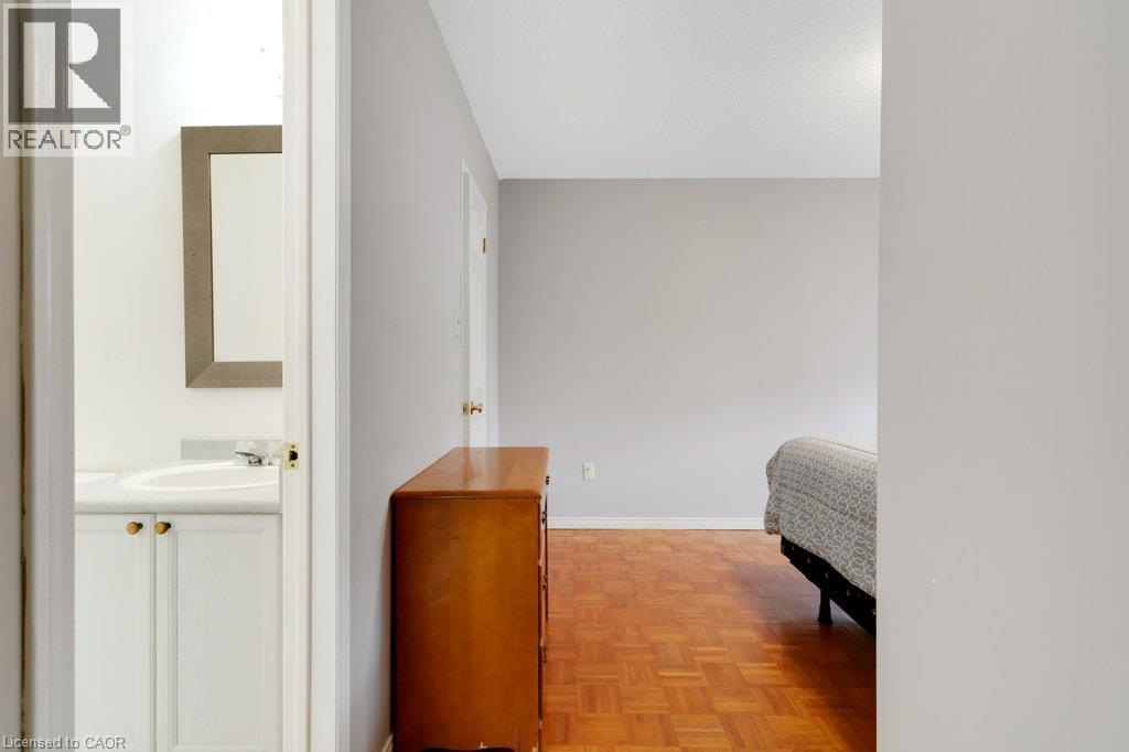 94 Dawn Crescent Property Photo 25