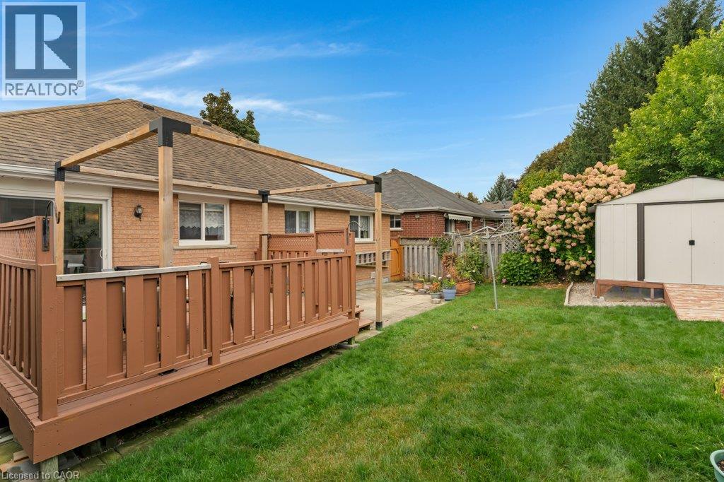 94 Dawn Crescent Property Photo 32