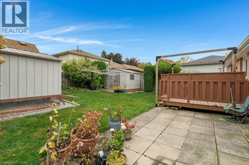 94 Dawn Crescent Property Photo 35