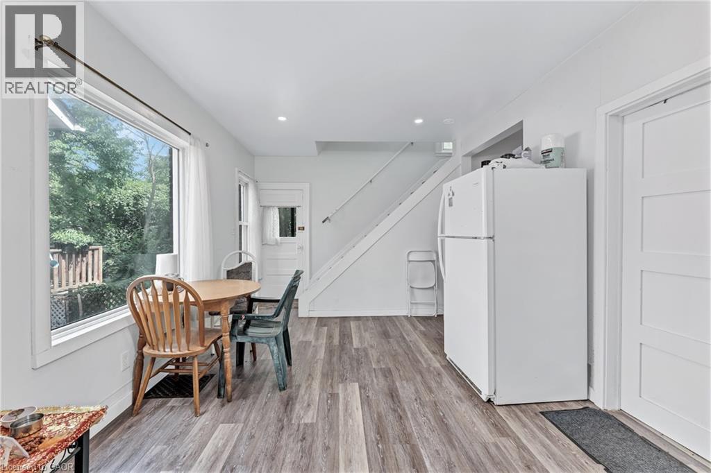 374 Josephine Avenue Property Photo 10